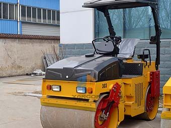 座駕壓路機(jī)實(shí)用性能無人能敵！