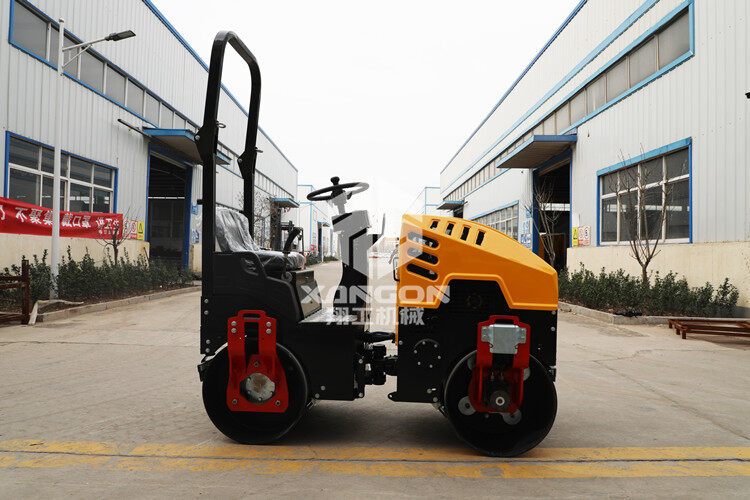 預(yù)防銹蝕，從養(yǎng)護(hù)座駕式壓路機(jī)車漆做起